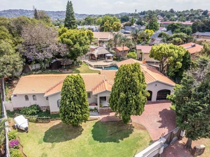 4 Bedroom House for Sale For Sale in Mulbarton MR542002