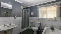 Bathroom 1 - 5 square meters of property in Dawn Park