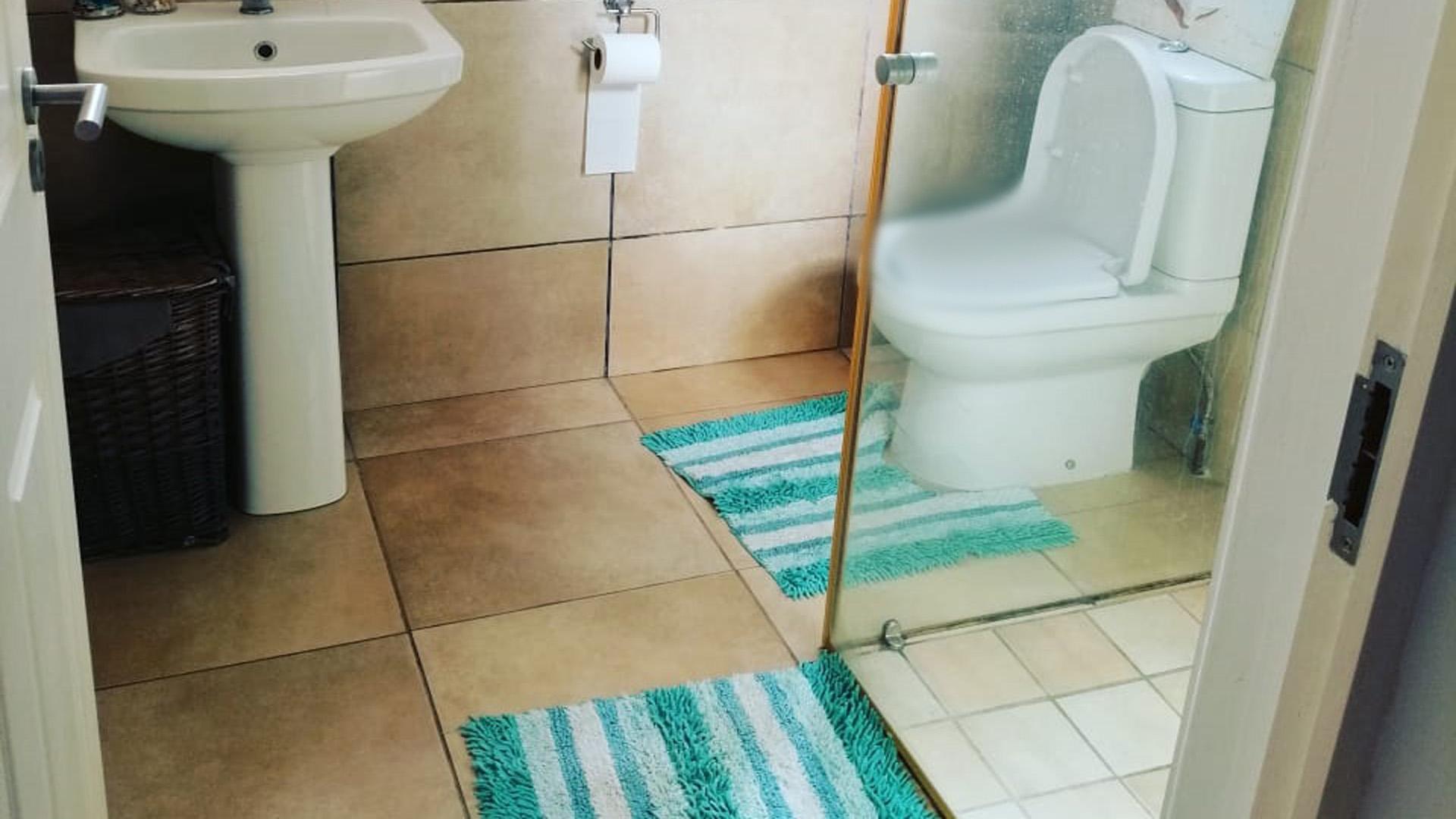 Bathroom 1 of property in Blythedale