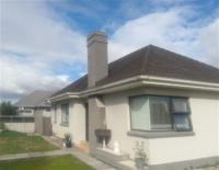Front View of property in Thornton