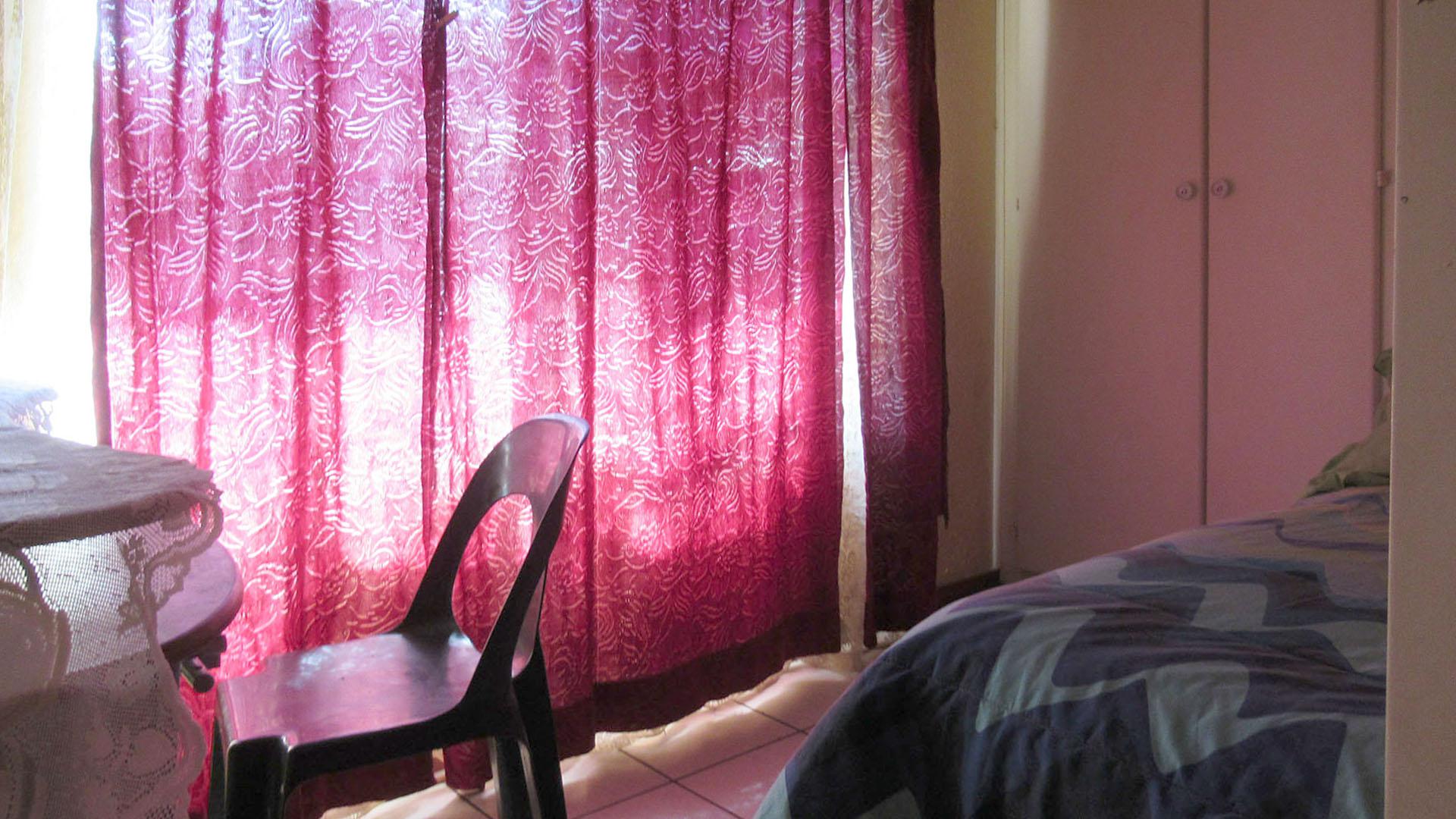 Bed Room 1 - 10 square meters of property in Elandspark