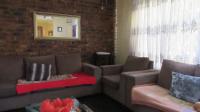 Lounges - 20 square meters of property in Elandspark