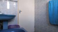 Bathroom 1 - 4 square meters of property in Elandspark