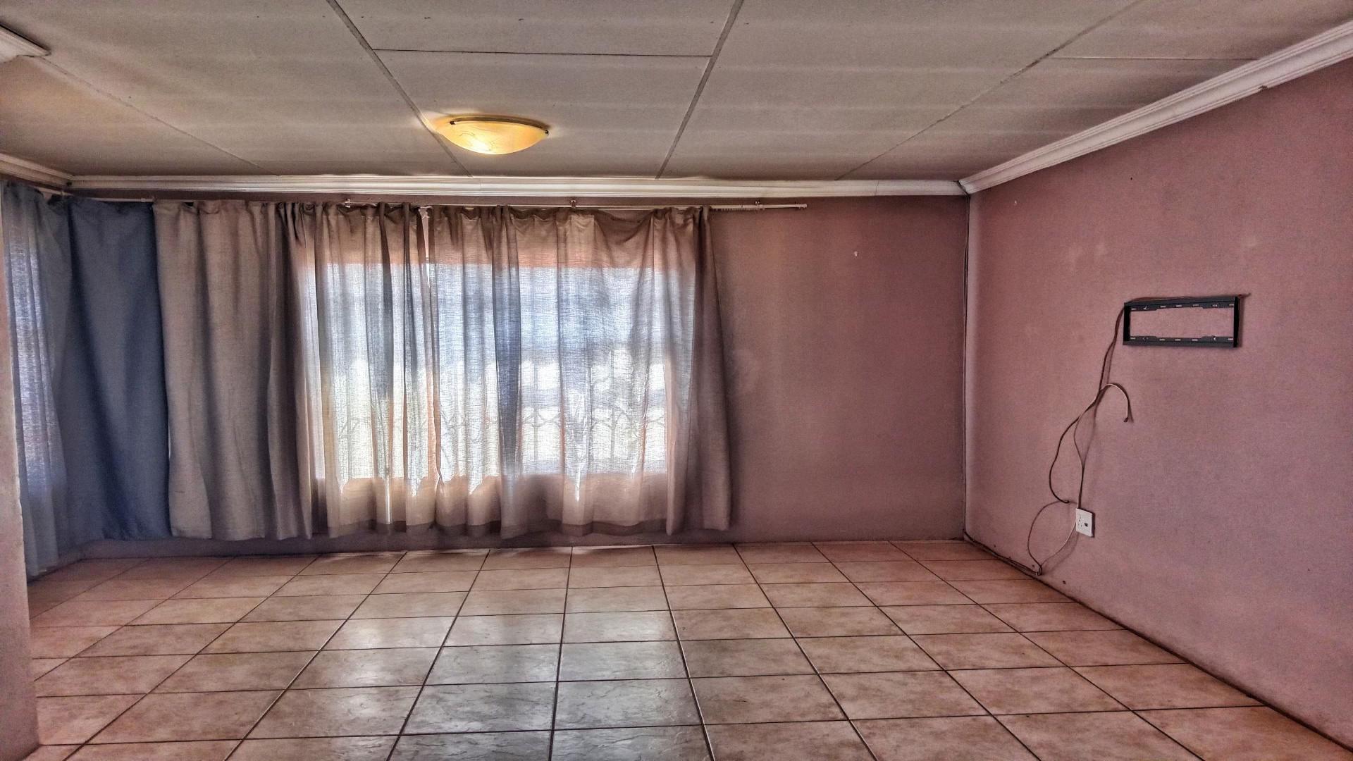 Lounges of property in Atteridgeville