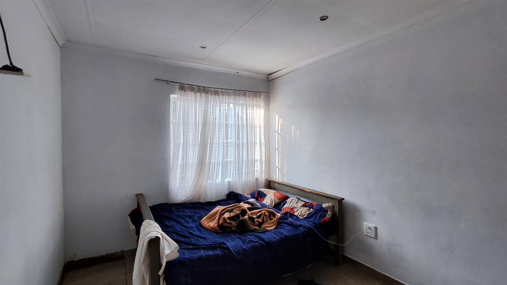 Bed Room 2 - 13 square meters of property in Terenure