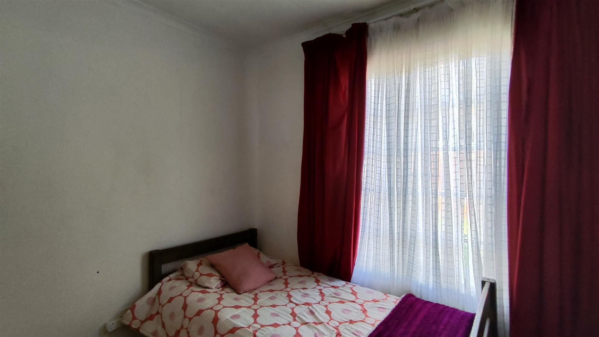 Bed Room 3 - 7 square meters of property in Terenure