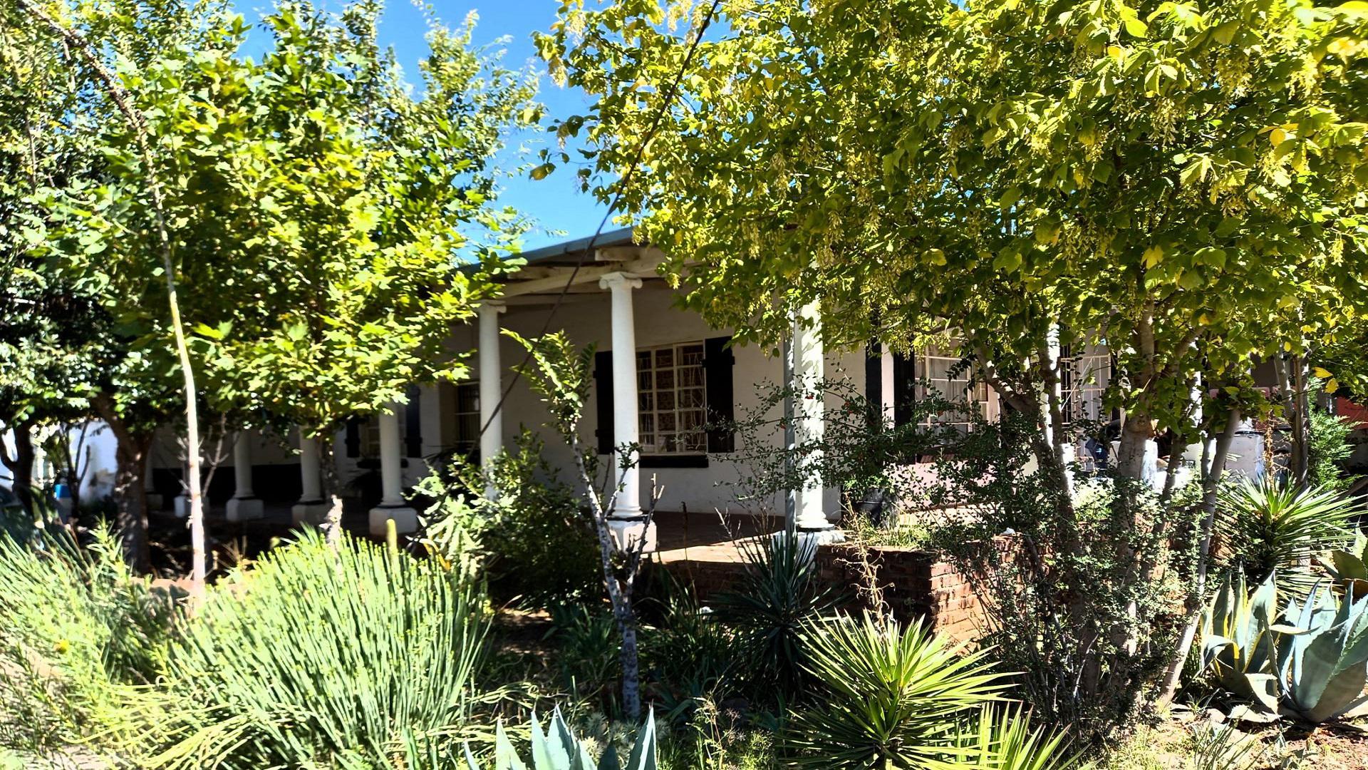 Front View of property in Steynsburg