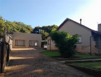 Front View of property in Mondeor