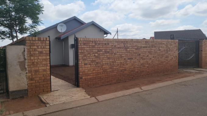 3 Bedroom House for Sale For Sale in Protea Glen - MR542734