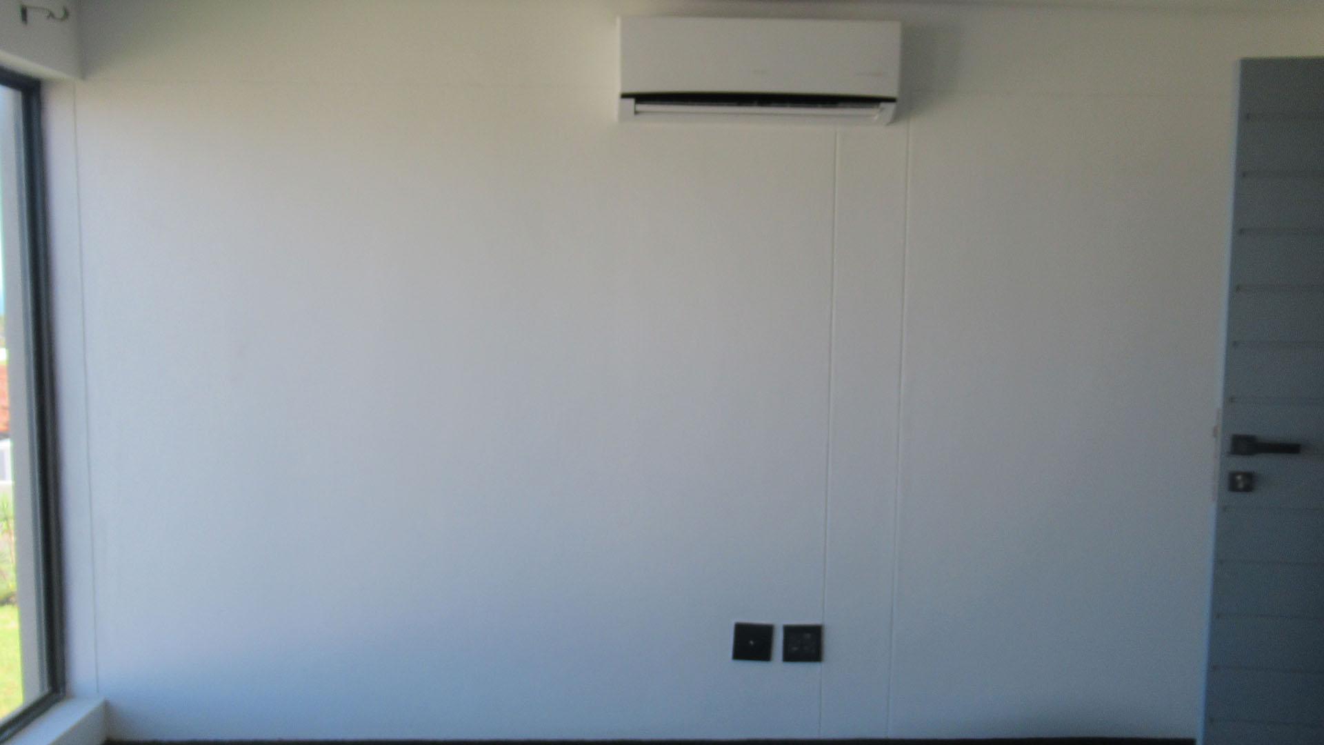 Bed Room 2 - 12 square meters of property in Ballito