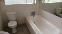 Bathroom 1 - 9 square meters of property in Kenmare