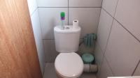 Bathroom 1 - 9 square meters of property in Kenmare