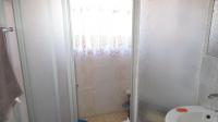 Bathroom 1 - 12 square meters of property in Bakerton