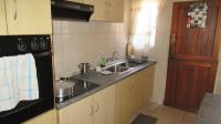 Kitchen - 12 square meters of property in Bakerton