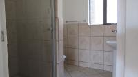 Bathroom 1 - 6 square meters of property in Cruywagenpark
