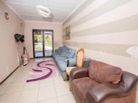 Lounges of property in Beacon Bay