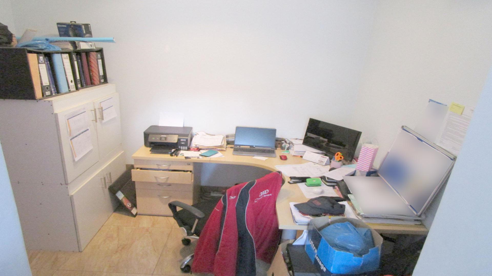 Study of property in Greenstone Hill