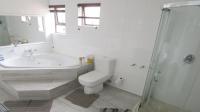 Bathroom 2 of property in Greenstone Hill