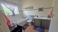 Bathroom 2 of property in Heidelberg - GP