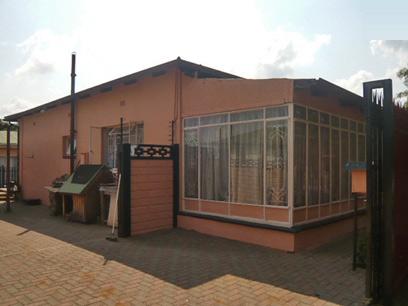 3 Bedroom House for Sale For Sale in Krugersdorp - Private Sale - MR54332