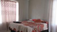 Main Bedroom - 14 square meters of property in Pimville Zone 5