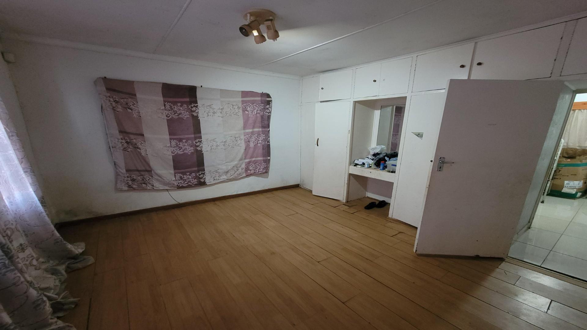 Bed Room 3 of property in East London