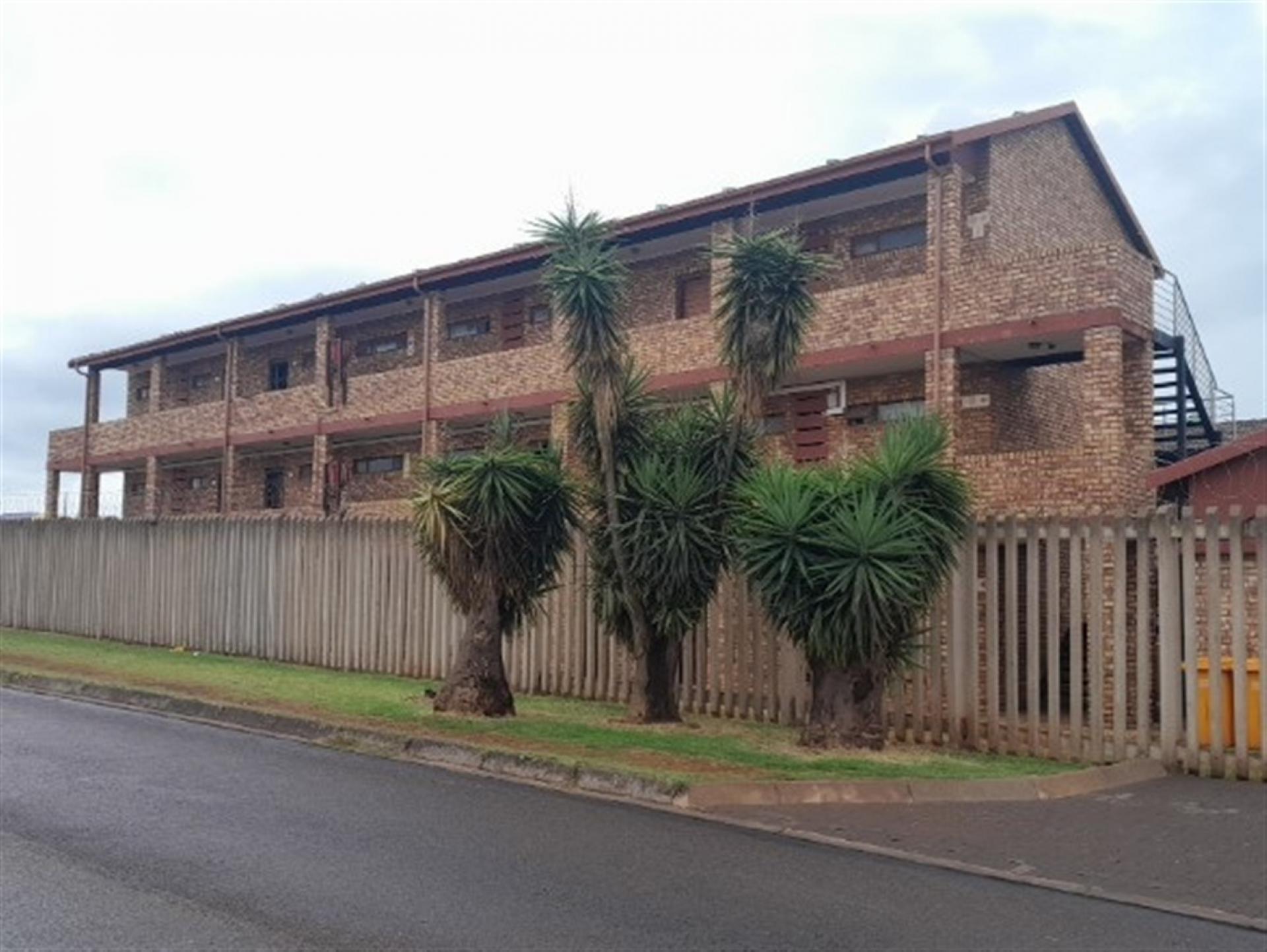 Front View of property in Lotus Gardens