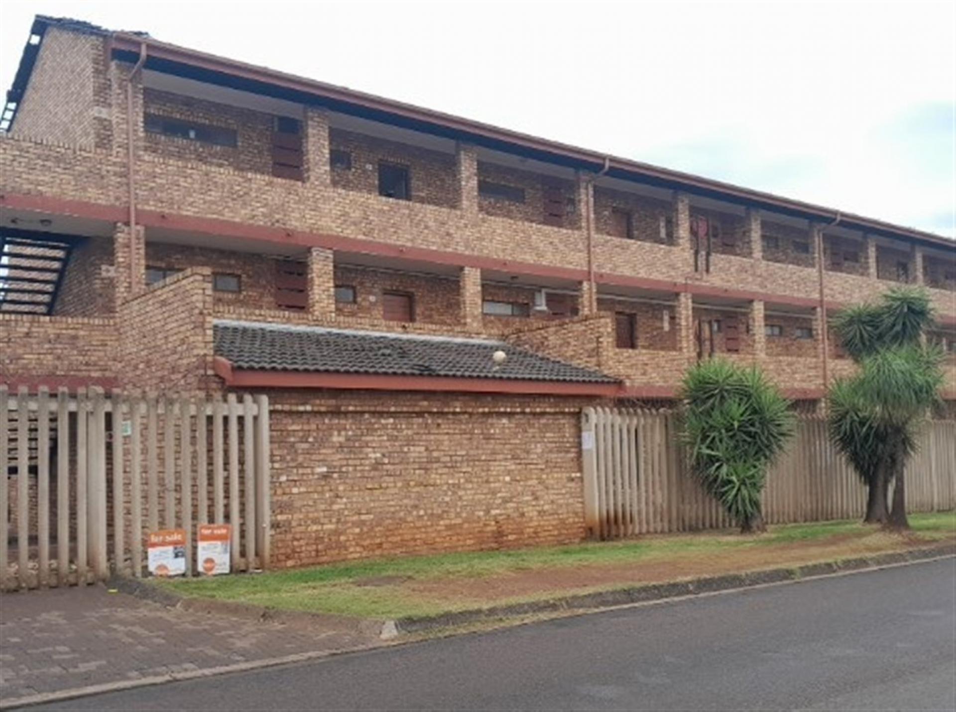 Front View of property in Lotus Gardens