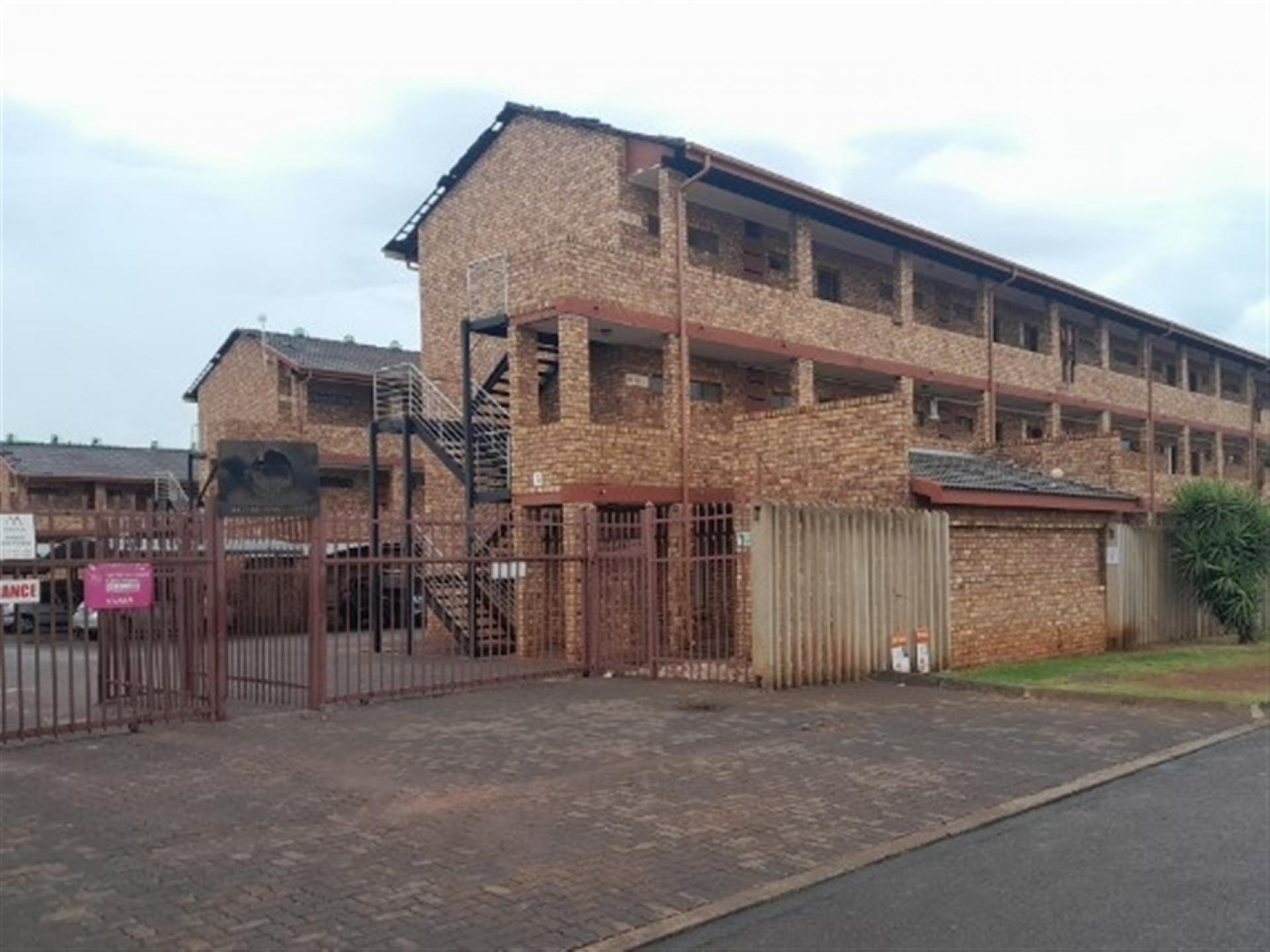 Front View of property in Lotus Gardens