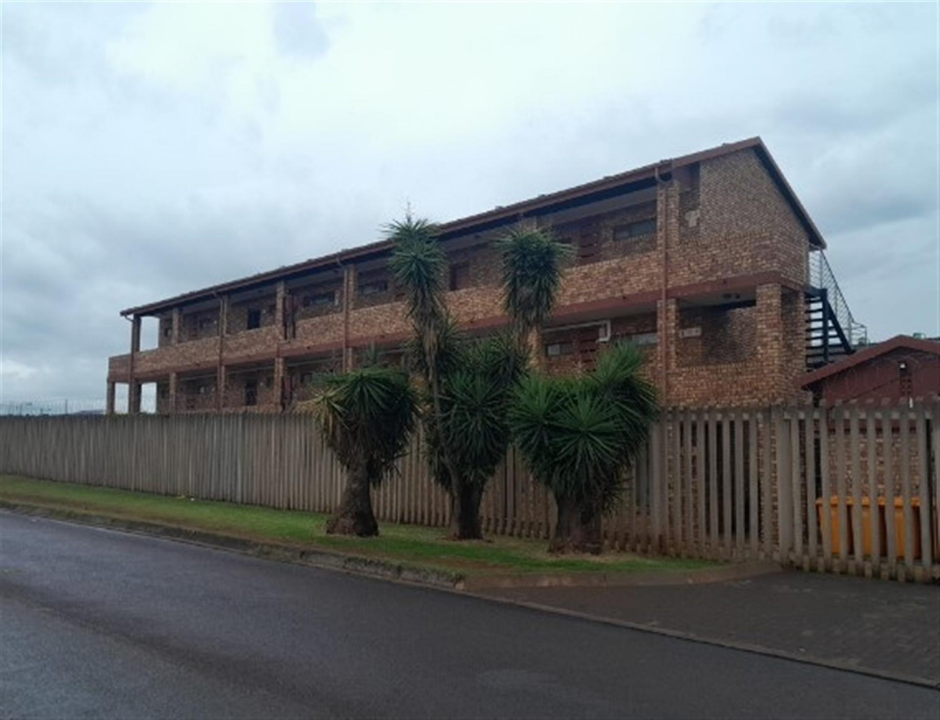 Front View of property in Lotus Gardens