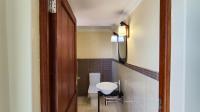 Guest Toilet - 4 square meters of property in Parkrand