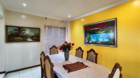 Dining Room - 16 square meters of property in Parkrand