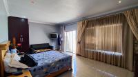 Main Bedroom - 38 square meters of property in Parkrand