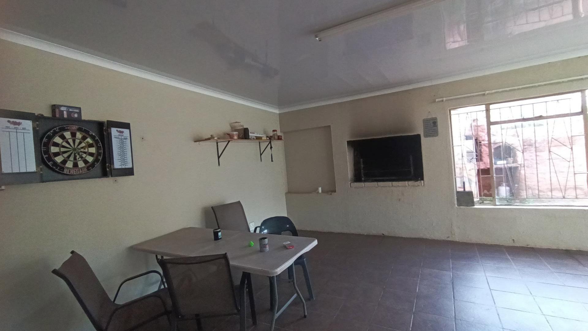 Spaces of property in Olifantshoek