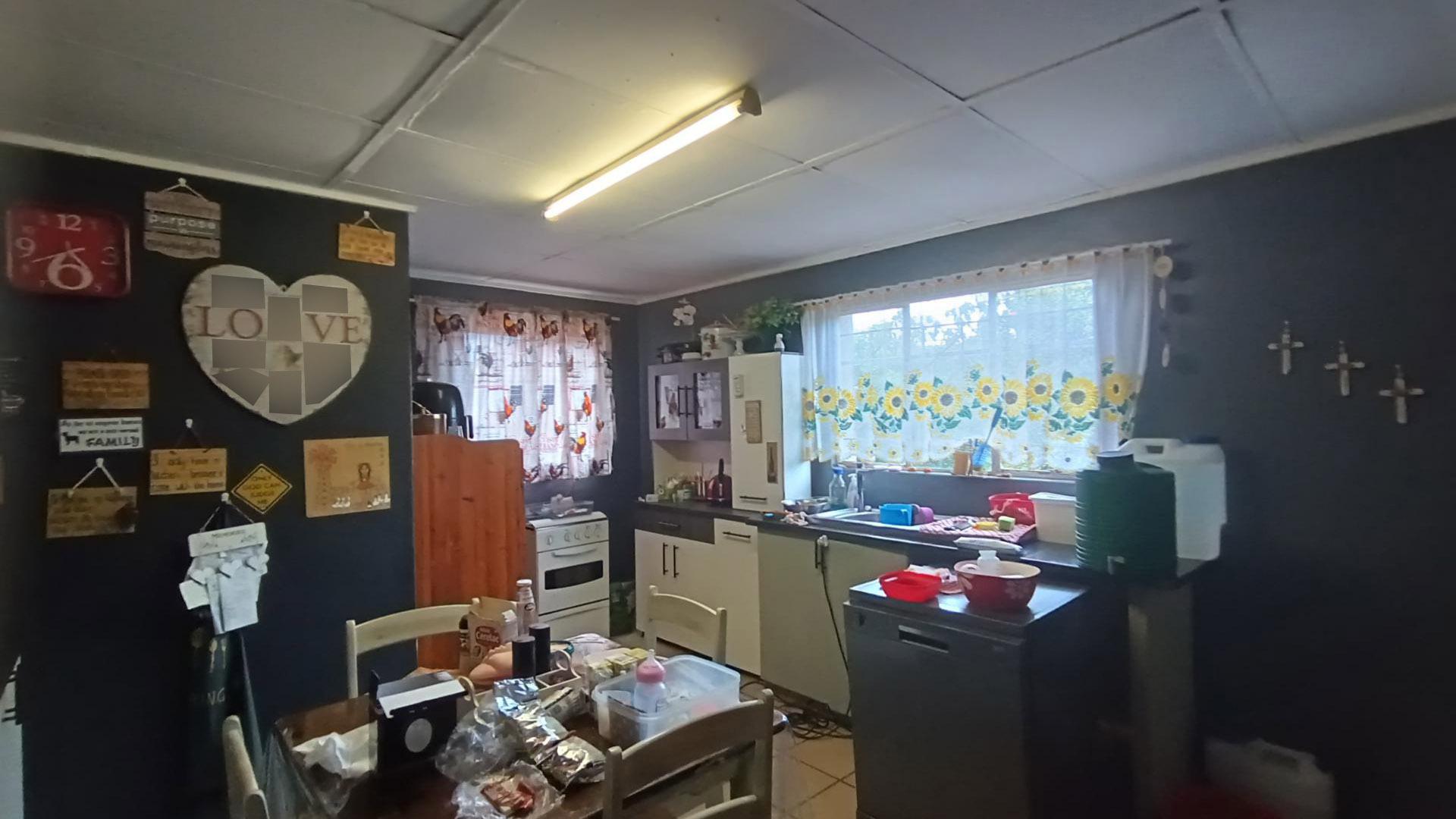 Spaces of property in Olifantshoek