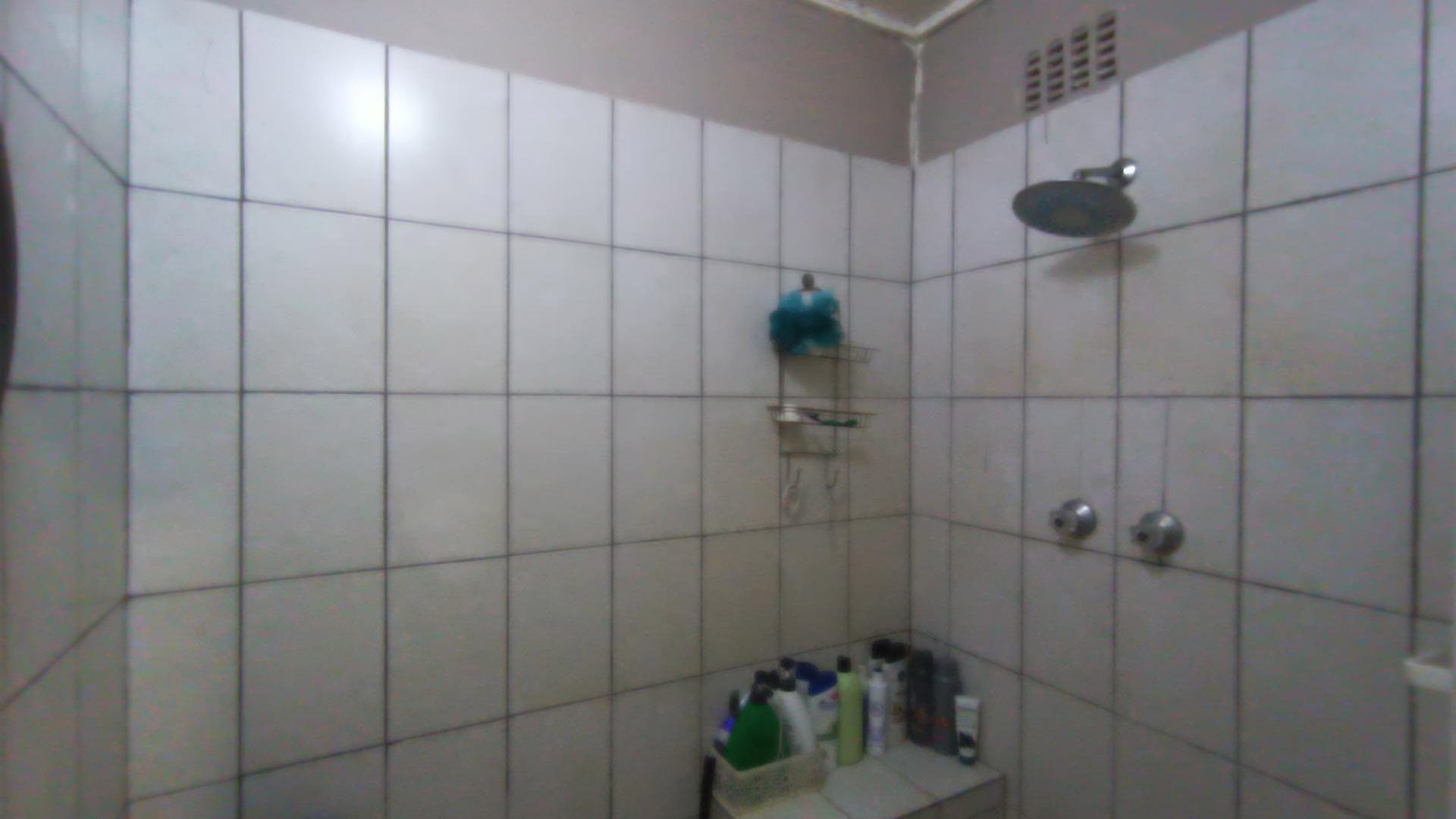 Spaces of property in Olifantshoek