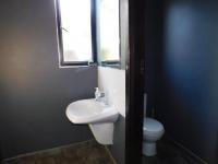 Guest Toilet - 6 square meters of property in Montclair (Dbn)