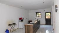 Kitchen - 32 square meters of property in Chantelle