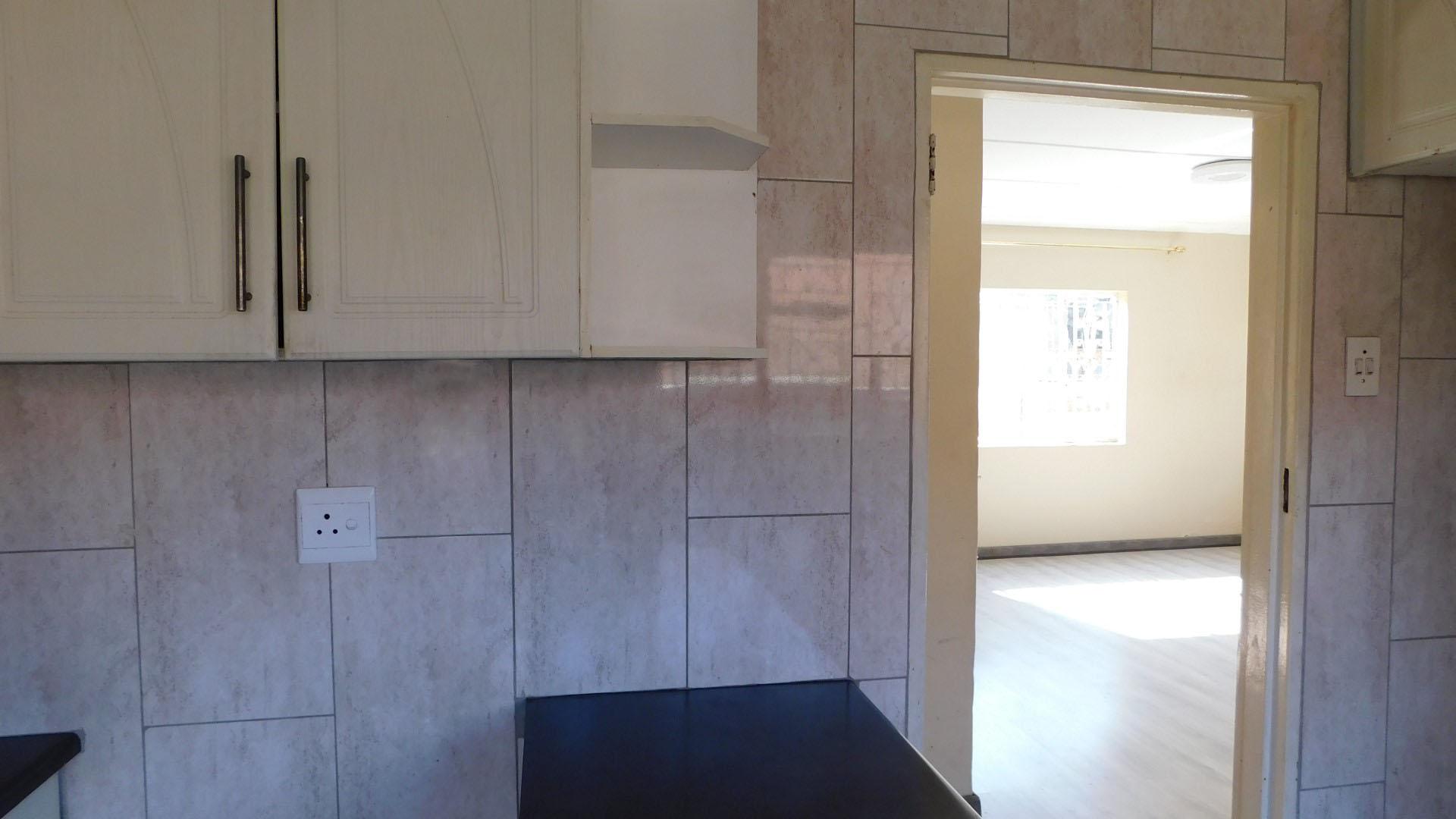 Kitchen - 11 square meters of property in Raisethorpe