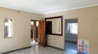 Lounges - 26 square meters of property in Raisethorpe