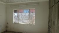 Main Bedroom - 20 square meters of property in Raisethorpe