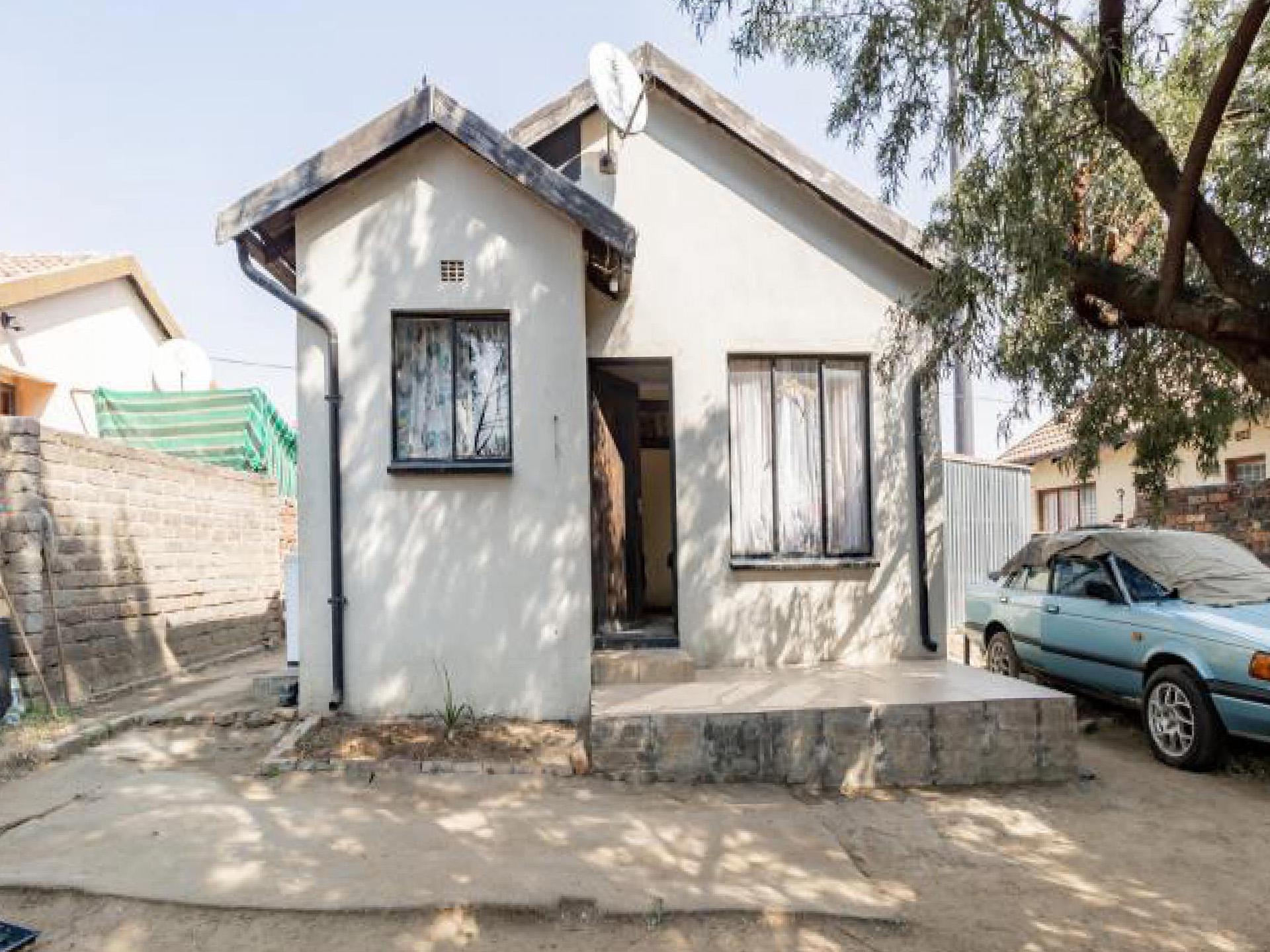 Front View of property in Tanganani, Diepsloot