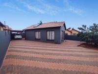 3 Bedroom 1 Bathroom House for sale in Soshanguve East