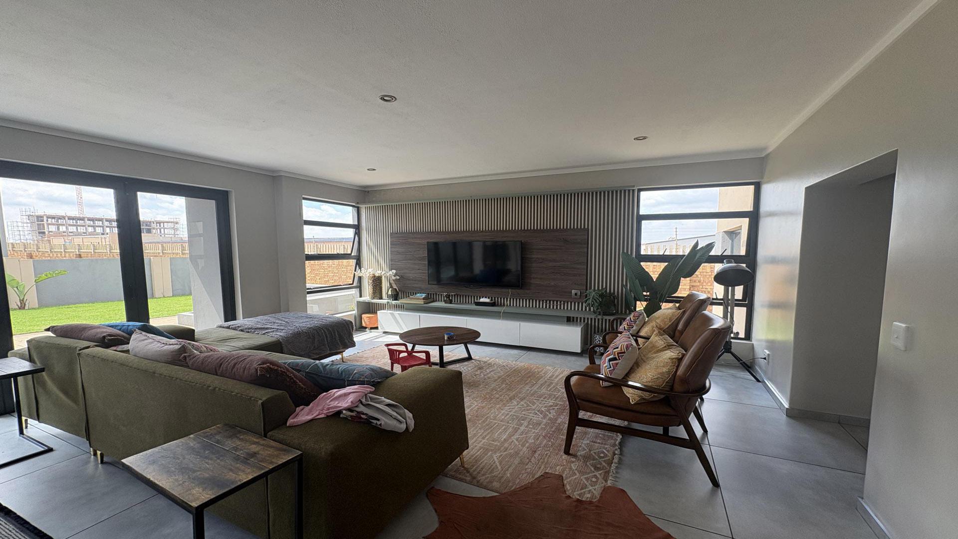 Lounges of property in Midstream Estate