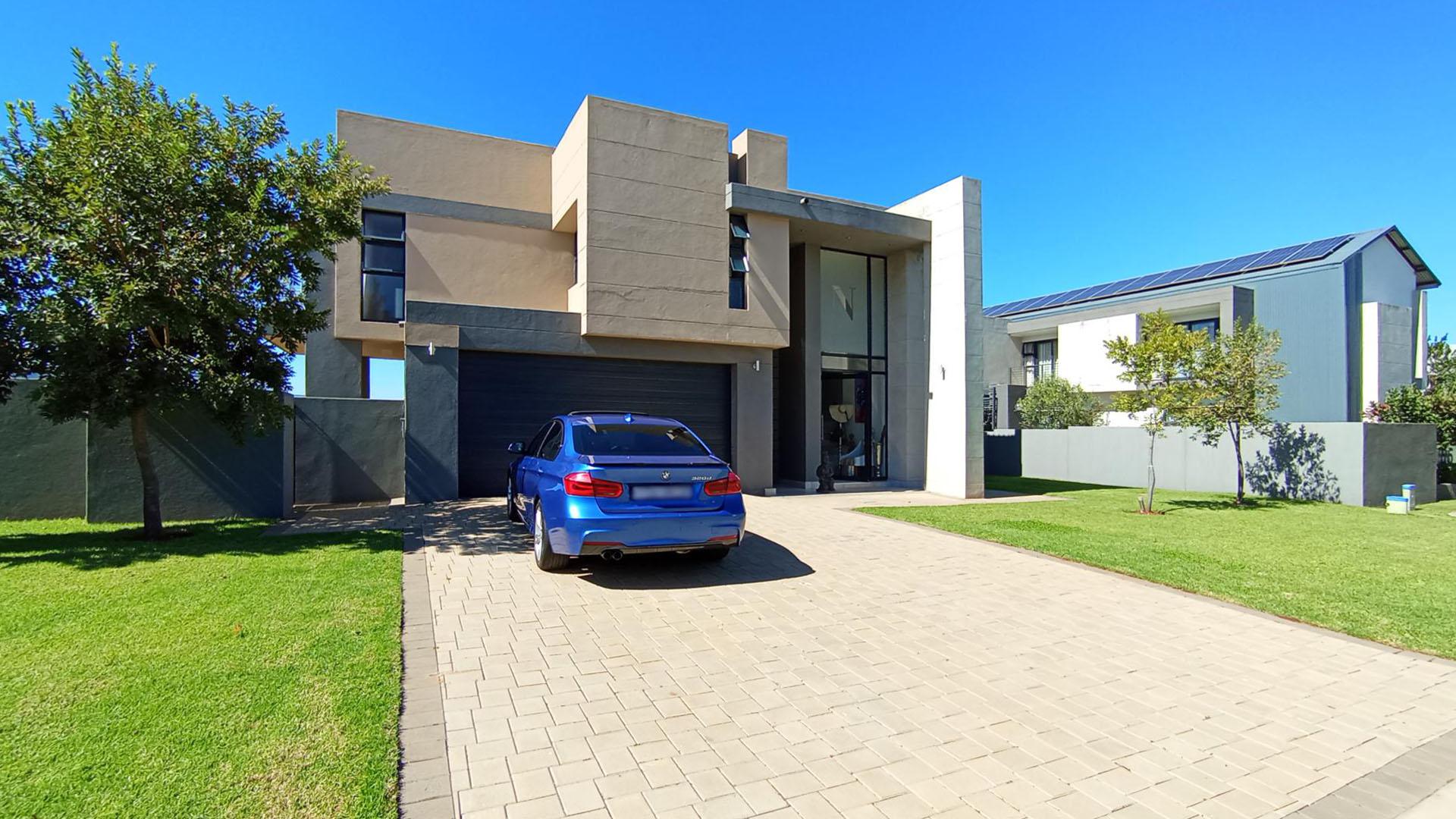 Front View of property in Midstream Estate
