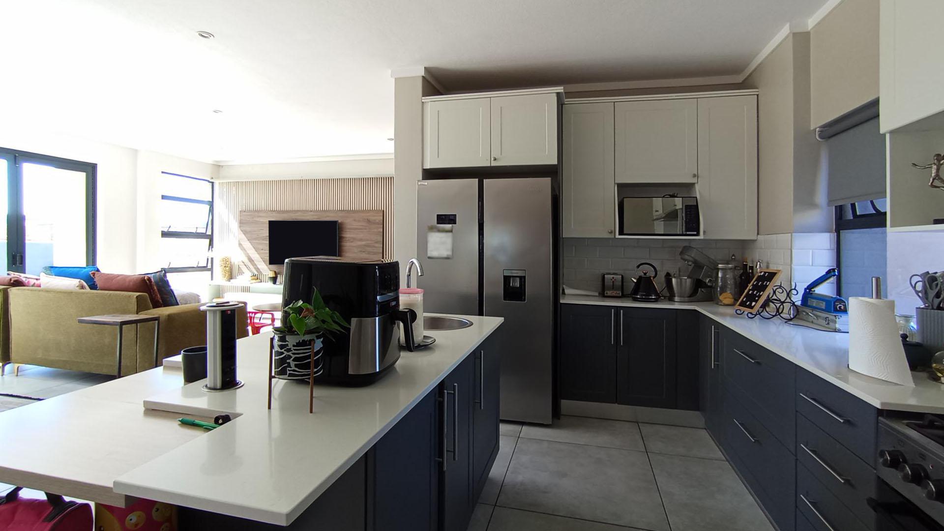 Kitchen - 12 square meters of property in Midstream Estate