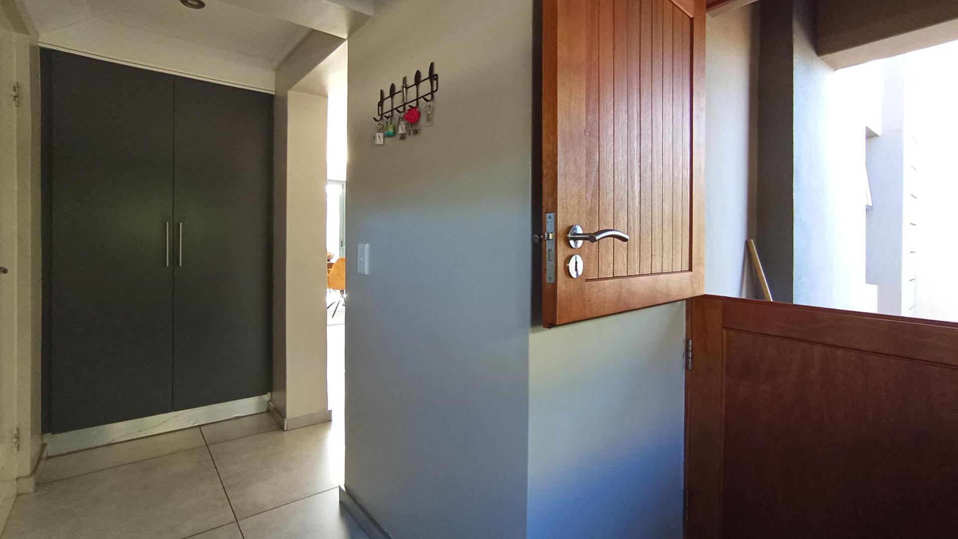 Scullery - 12 square meters of property in Midstream Estate