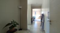 Main Bedroom - 29 square meters of property in Midstream Estate