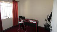 Bed Room 1 - 16 square meters of property in Florida