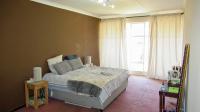 Bed Room 2 - 26 square meters of property in Florida